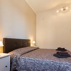 2* Casa de hóspedes Cagliaritane Notti In Centro