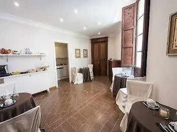 קליארי Albergo Diffuso Birkin Castello מלון
